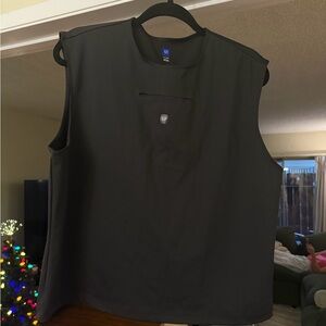 YZY GAP black Sleeveless Top